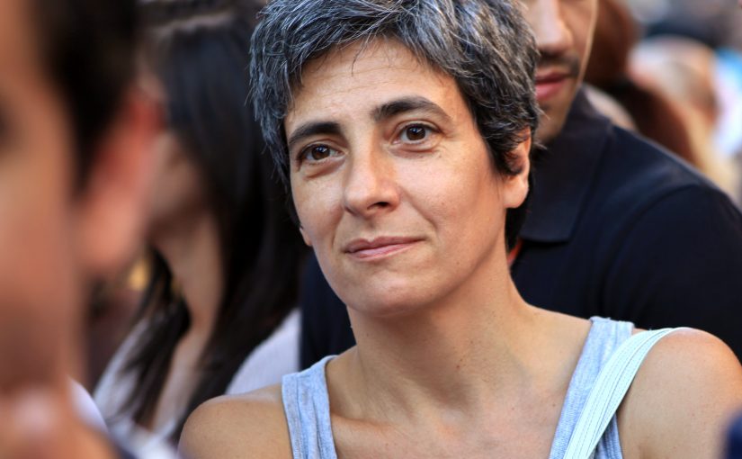 4 perguntas a Elisa Santos